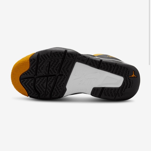 Jordan Stay Loyal 3 - Picture 3 of 13